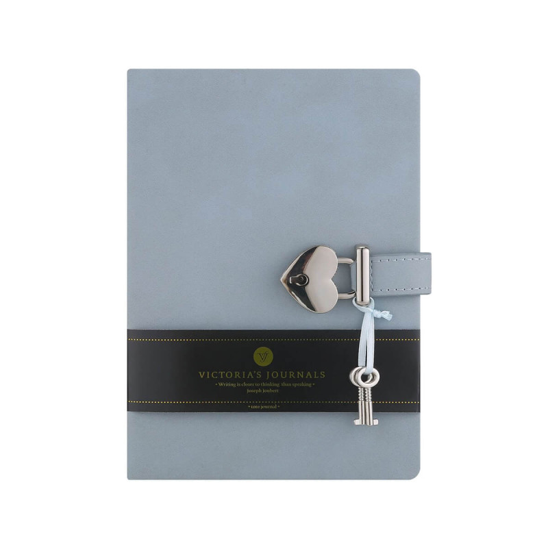 Dnevnik s ključem Victoria s Journals, Hush Hush, Pastelno moder