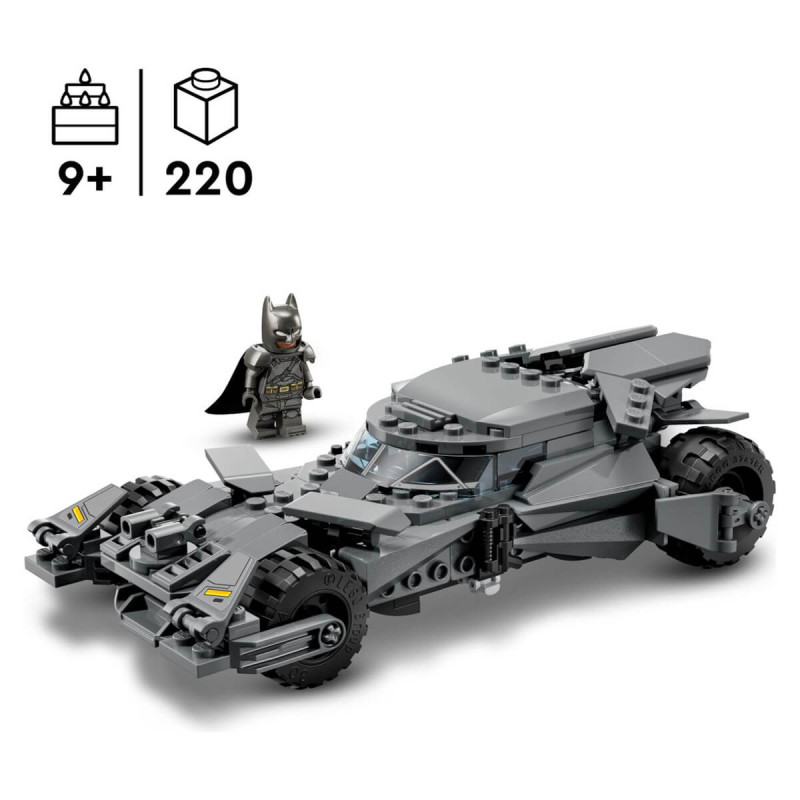 LEGO Super Heroes 76331 Batman proti Supermanu Batmobile