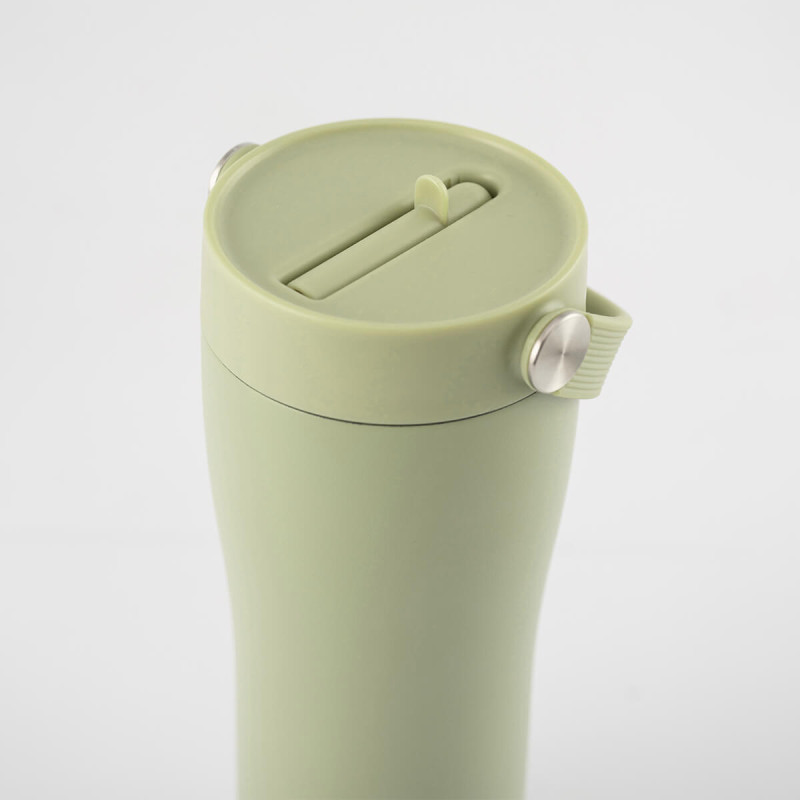 Eleganten velik termo lonček Carry z zložljivo slamico + ščetka za čiščenje slamice 600 ml, matcha