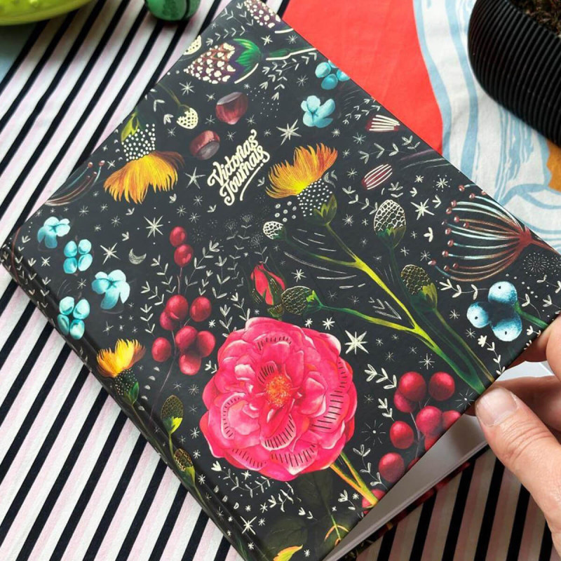 Špiralni blok, Victoria s Journals, Hidden, 17 x 24 cm