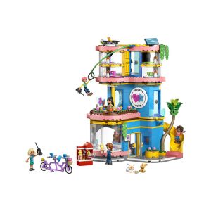 LEGO  Friends 42689 Klubska hiša prijateljev v Heartlake Cityju