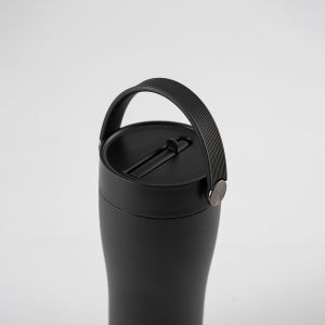 Eleganten velik termo lonček Carry z zložljivo slamico + ščetka za čiščenje slamice 600 ml, black