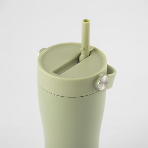 Eleganten velik termo lonček Carry z zložljivo slamico + ščetka za čiščenje slamice 600 ml, matcha